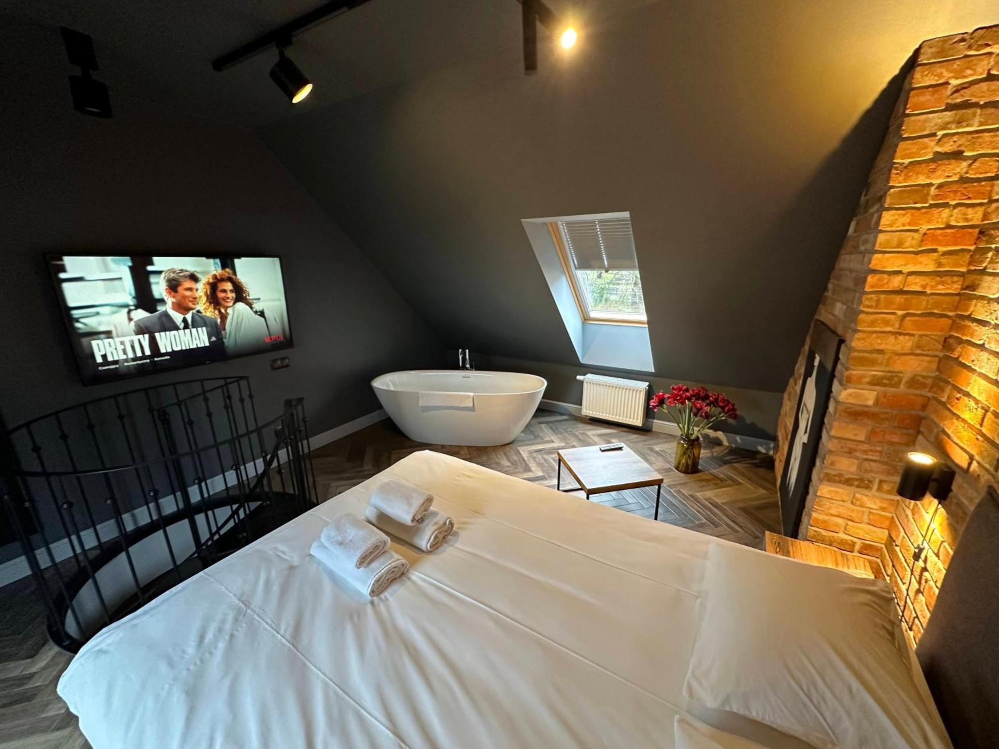 Old Town Luxury Apartments Zgorzelec Bagian luar foto